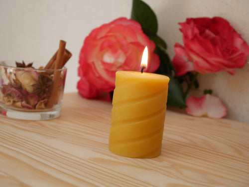 Bougie en cire d'abeille - bougie naturelle et artisanale - Atelier Virentis - 