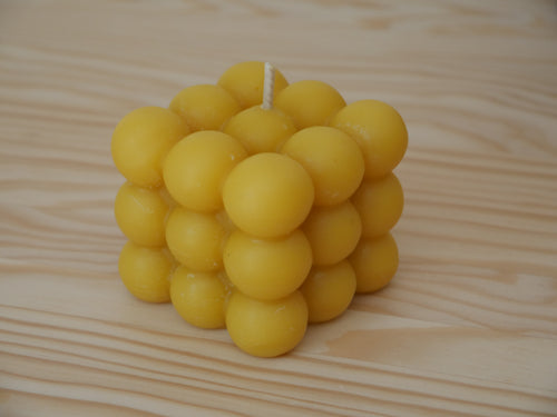 BOUGIE NATURELLE "CUBE"EN CIRE D'ABEILLE