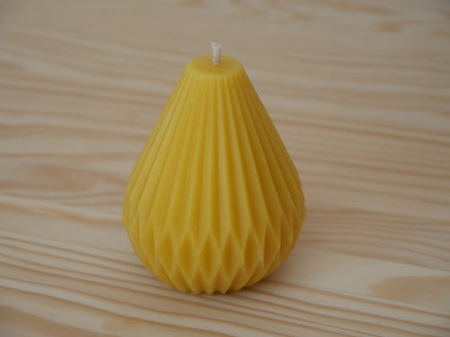BOUGIE NATURELLE "CONE STRUCTURE" EN CIRE D'ABEILLE