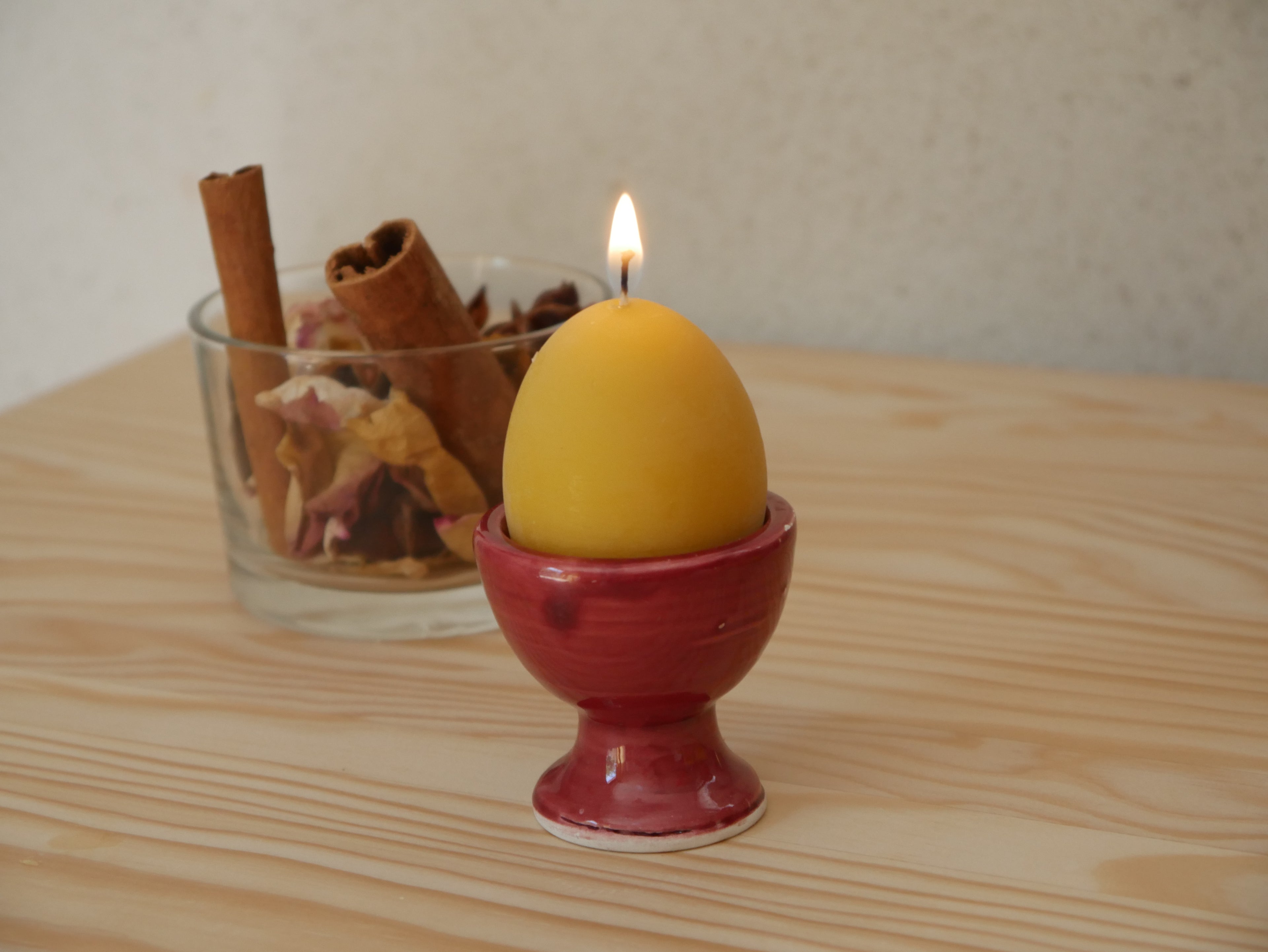 COFFRET DE SIX BOUGIES NATURELLES "OEUFS" EN CIRE D'ABEILLE