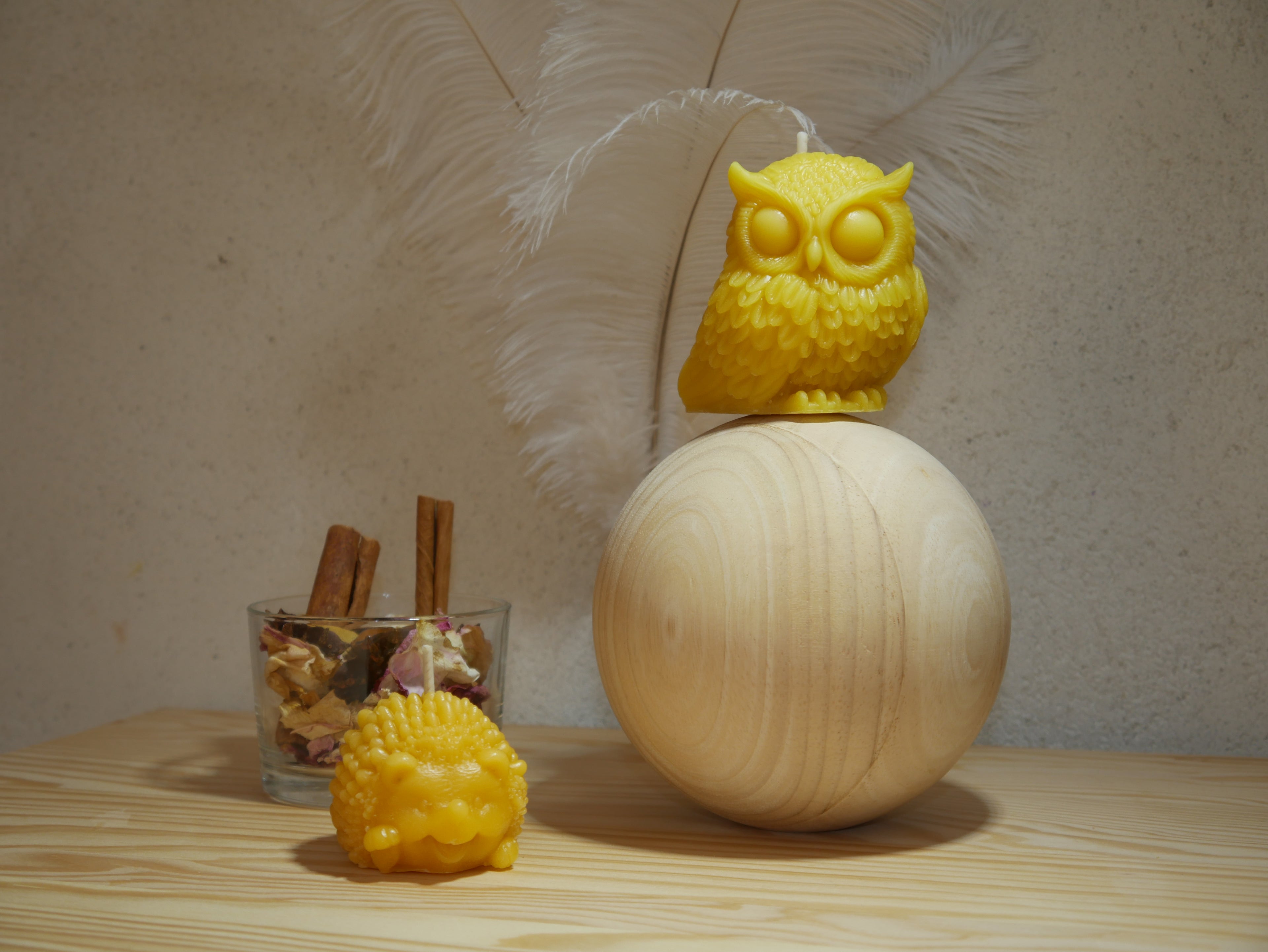 COFFRET BOUGIES NATURELLES DUO "HERISSON ET HIBOU" EN CIRE D'ABEILLE