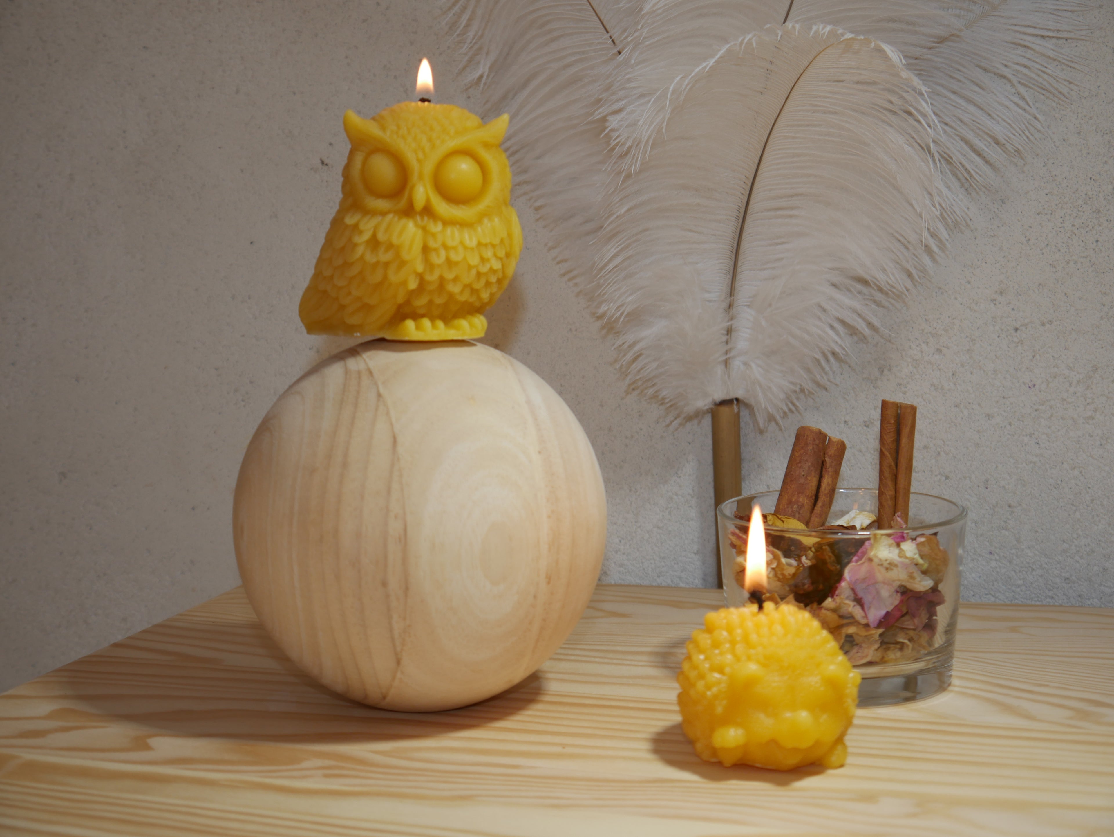 COFFRET BOUGIES NATURELLES DUO "HERISSON ET HIBOU" EN CIRE D'ABEILLE