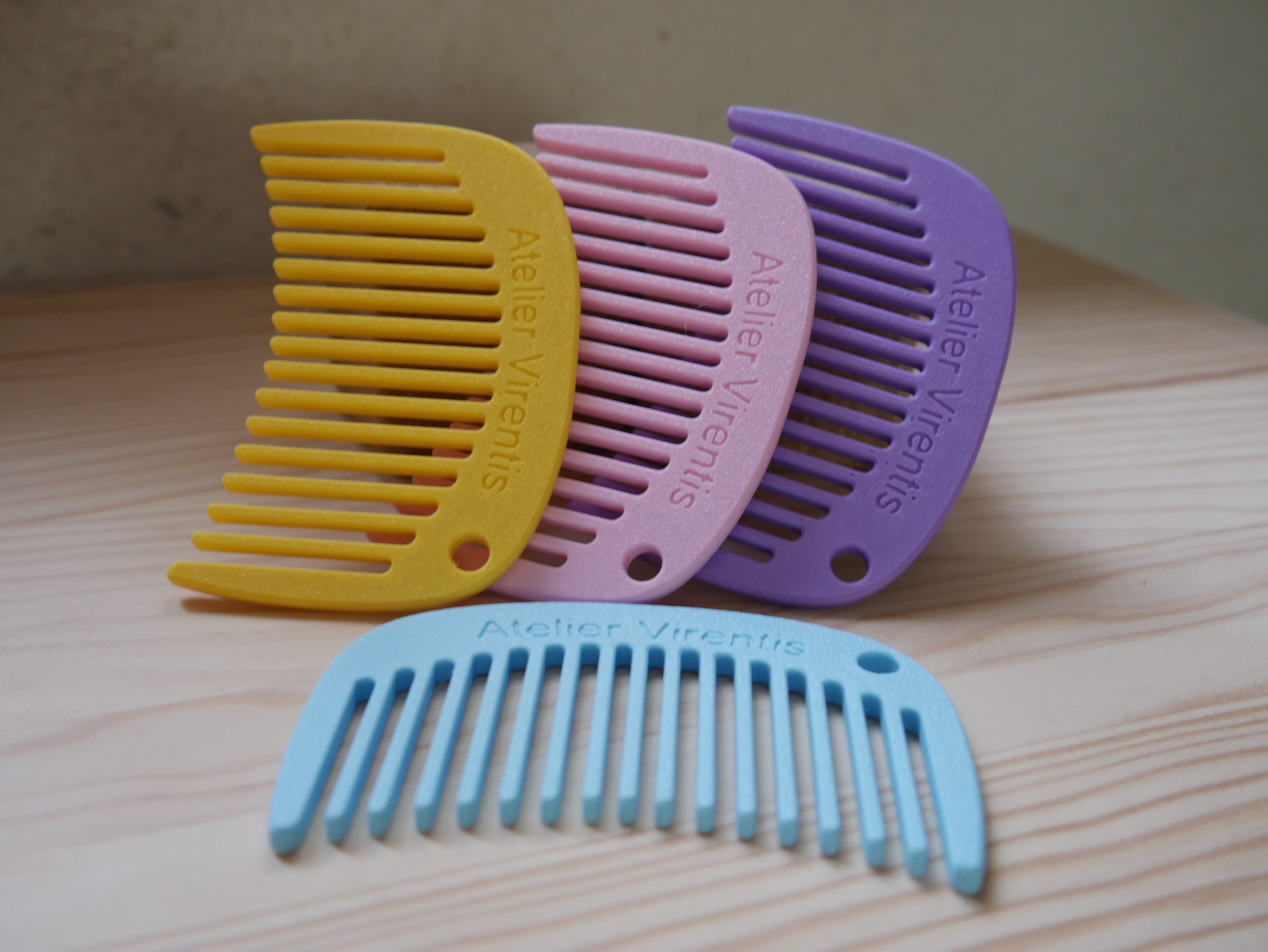 LOT DE 4 PEIGNES A CHEVEUX IMPRIME EN 3D