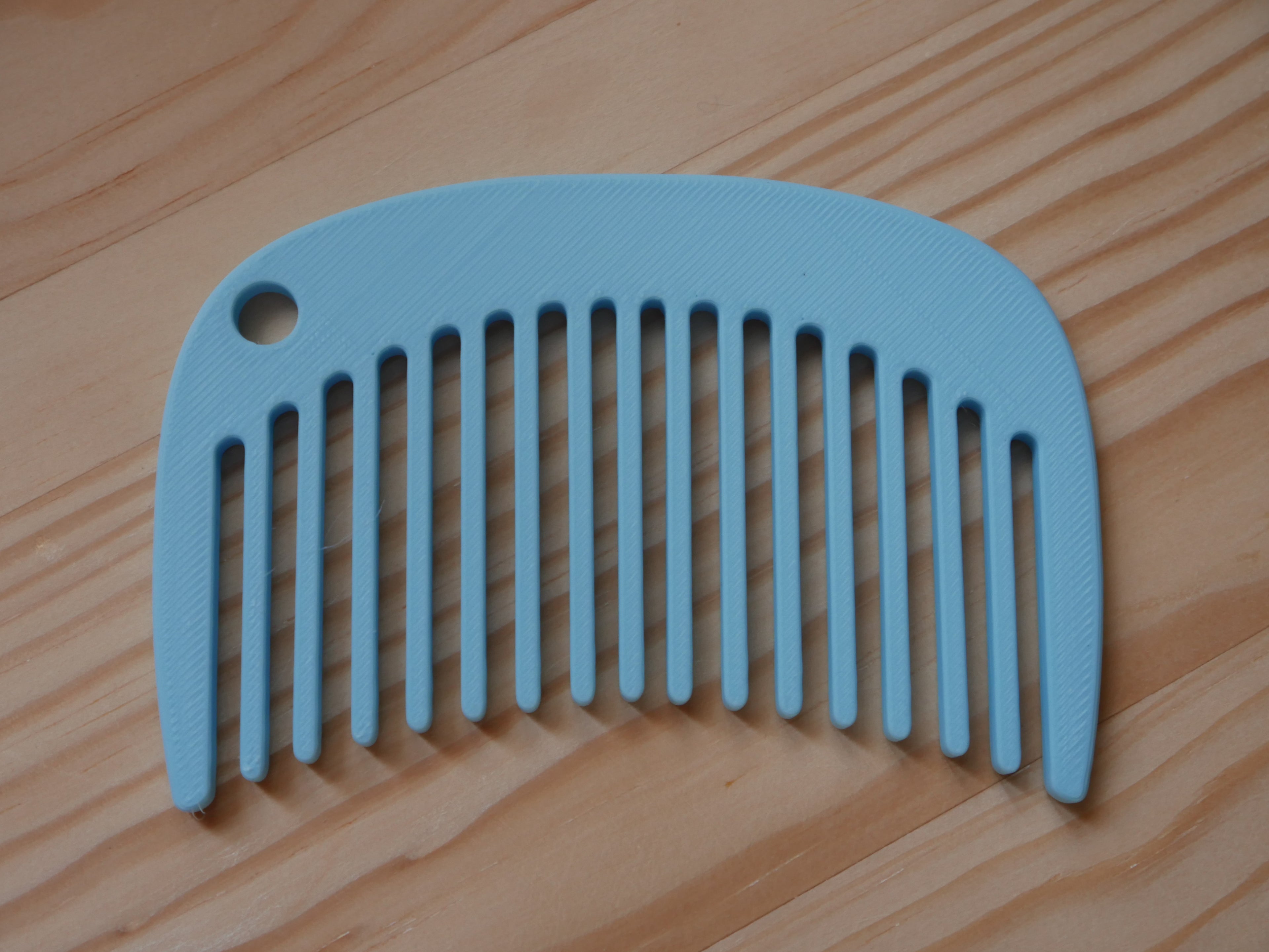 LOT DE 4 PEIGNES A CHEVEUX IMPRIME EN 3D