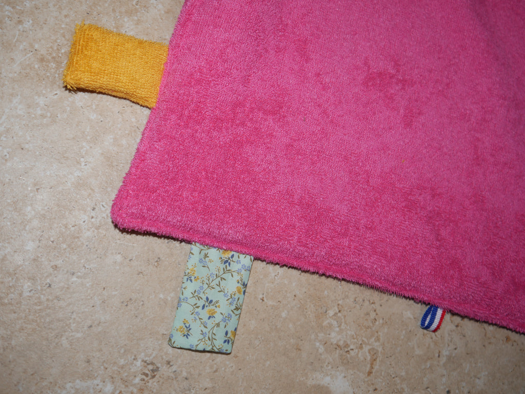 DOUDOU PLAT CARRE EN EPONGE BAMBOU