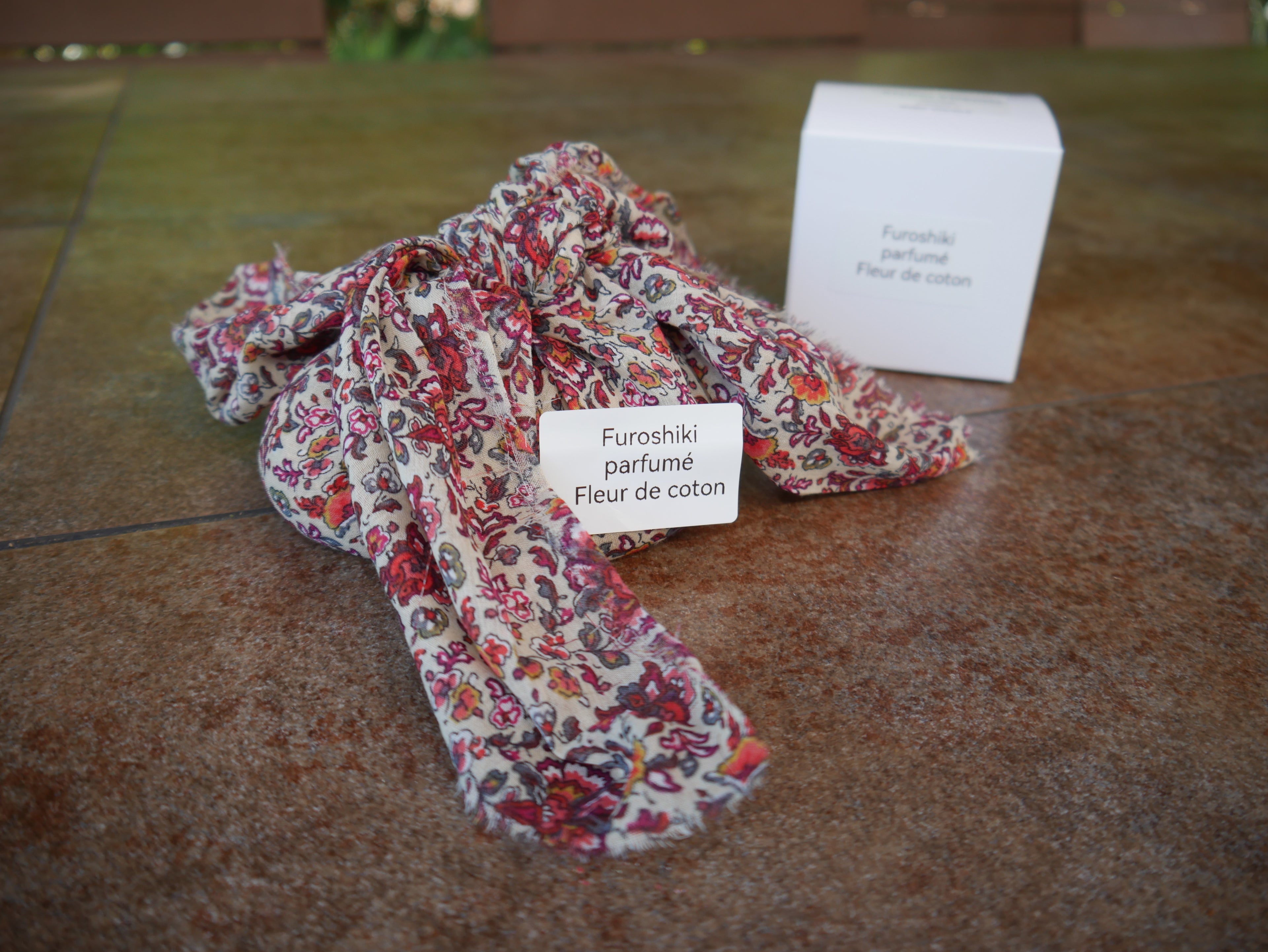 Pochon furoshiki parfumé "Fleur de coton de Grasse"